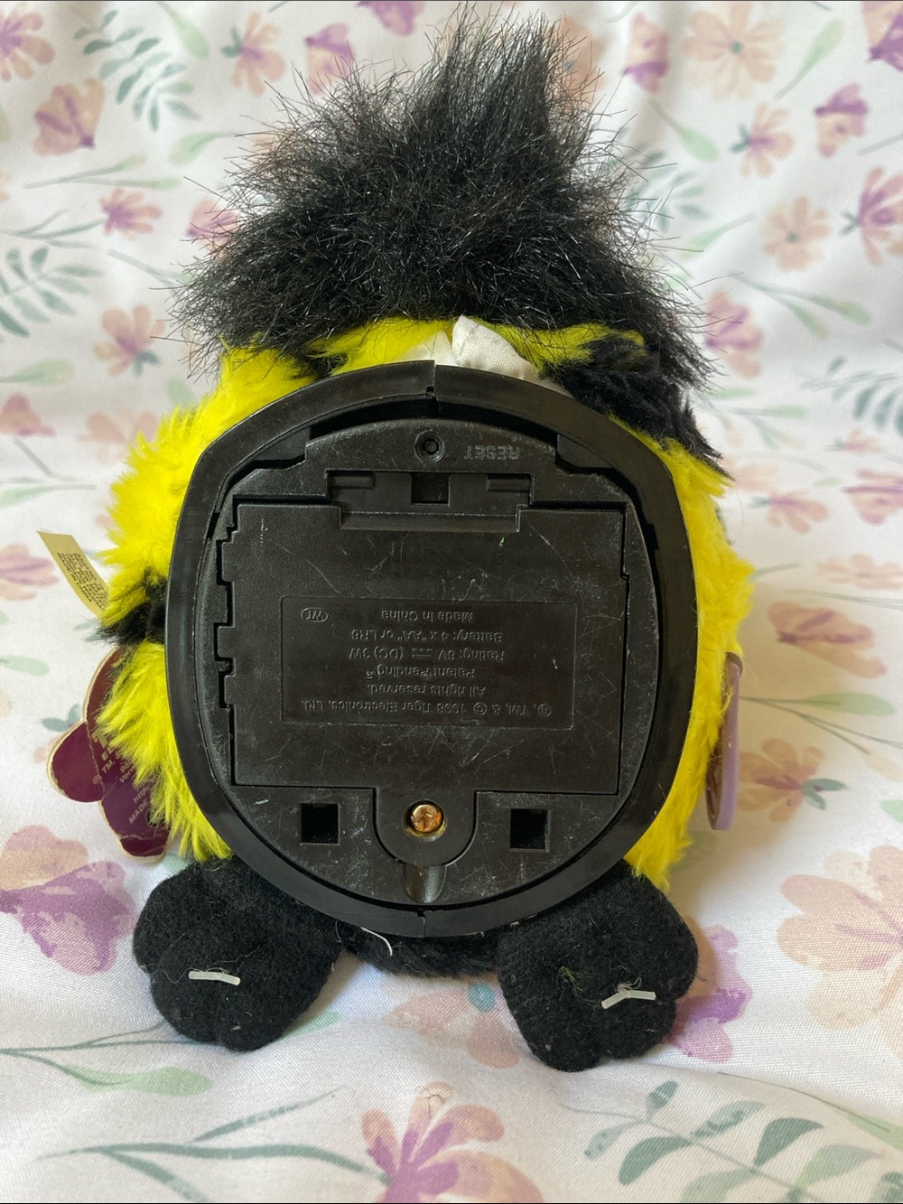 Vintage 1998 Furby Bumble Bee Yellow & Black Stripes For Repair or Parts Tiger - Picture 6 of 6